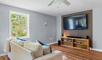4209 HAWKINS Ln, Barboursville, VA 22923