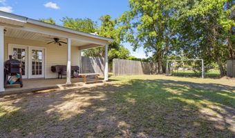 609 Beyer Dr, Bay St. Louis, MS 39520