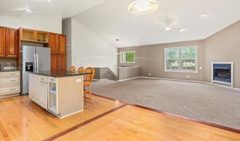 25612 W Woodlawn Ave, Antioch, IL 60002