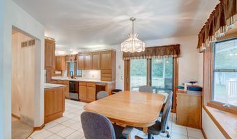 5241 Dommers Dr, Fitchburg, WI 53711