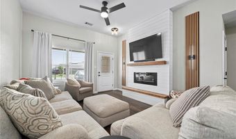 209 Bridgewater Dr, Barling, AR 72923