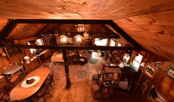 211 High St, Albany, NH 03818
