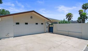 1904 Helen St, Alice, TX 78332