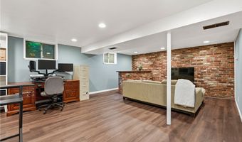 614 Dressel Rd, Allison Park, PA 15101