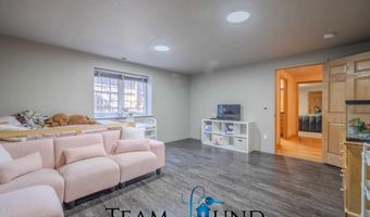 5102 Vista Way, Casper, WY 82601