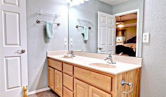 1 Bacton Ln, Bella Vista, AR 72714