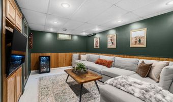 302 16th St SE, Austin, MN 55912