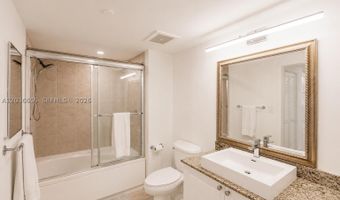 19501 W Country Club Dr 1903, Aventura, FL 33180
