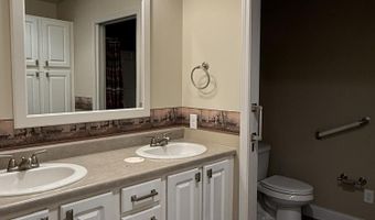 1512 Olive Dr, Aberdeen, SD 57401