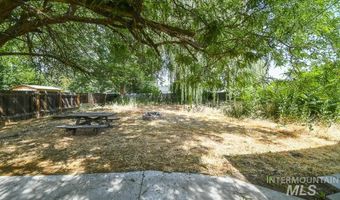 1206 N Michigan Ave, Caldwell, ID 83605