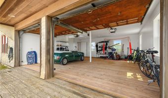 1328 Cooneymus Rd, Block Island, RI 02807