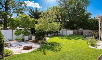 327 Pacific Ave, Beachwood, NJ 08722