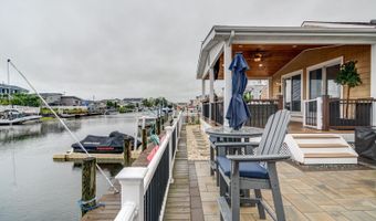61 Yardarm Ct, Bayville, NJ 08721