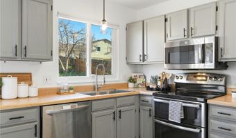 18932 E Kansas Dr, Aurora, CO 80017