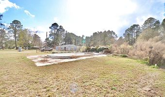 123 Westover Dr, Adel, GA 31620