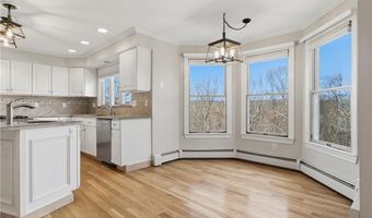 46 Timberland Dr, Lincoln, RI 02865