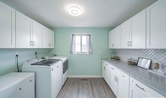 171 N 8th St, Ashton, ID 83420