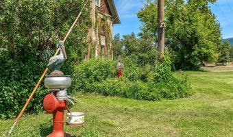 210 Rusho Ln, Blanchard, ID 83804