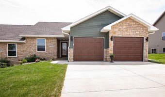 6042 Seven Springs Dr, Asbury, IA 52002