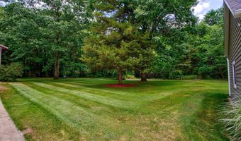 3235 Lakeview Dr, Allegan, MI 49010
