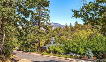 839 Roca St, Ashland, OR 97520