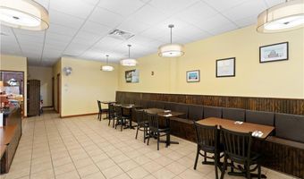 382 Thames St, Bristol, RI 02809