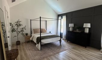 5661 Wooded Vly, Flowery Branch, GA 30542