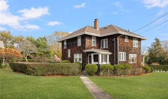 63 Longfellow Rd, Jamestown, RI 02835