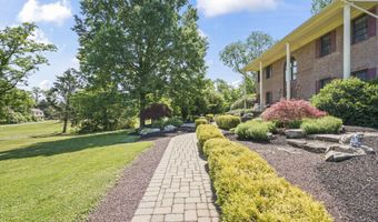 26 Crosswicks Ellisdale Rd, Burlington, NJ 08016
