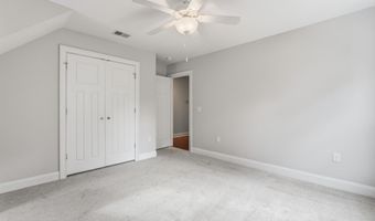 56 Wade Hampton Dr, Beaufort, SC 29907