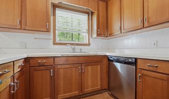 405 Lakeshore Dr, Bainbridge, GA 39819
