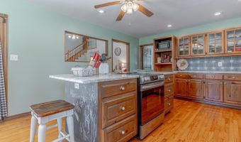 13633 U.S. 62, Ash Flat, AR 72513