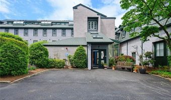 25 Water St 205, East Greenwich, RI 02818