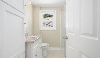 75 Autumn St, Cranston, RI 02910