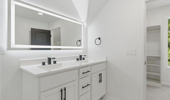 611 3rd St NW, Austin, MN 55912