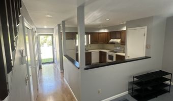 52 Deer Run 52, Bethel, CT 06801