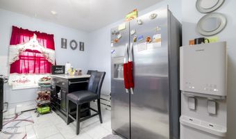 20 Laurel St, Danbury, CT 06810