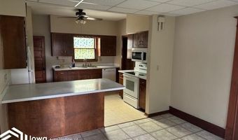 1024 E McGregor St, Algona, IA 50511