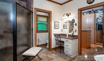 171 Camp Davis Rd, Banner Elk, NC 28604