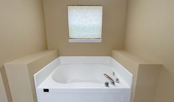 930 Penstock Ct, Avon, IN 46123