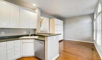 2505 GADSBY Pl, Alexandria, VA 22311