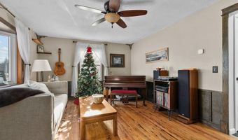 325 S LEE St, Appleton, WI 54915