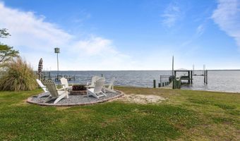 215 River Rd, Arapahoe, NC 28510