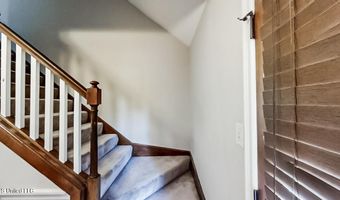 136 Westlake Dr, Brandon, MS 39047