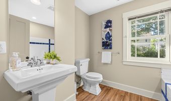 6005 ANNISTON Rd, Bethesda, MD 20817