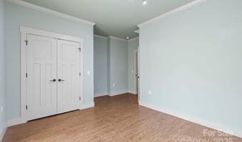 45 Verde Dr, Asheville, NC 28806