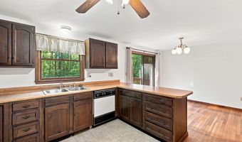 8 Bean Hill Rd, Belmont, NH 03220