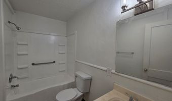 702 W 23rd St, Anderson, IN 46016