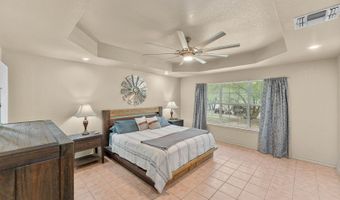 703 Falling Leaves Dr, Adkins, TX 78101