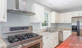 35 McKinney Rd, Asheville, NC 28805
